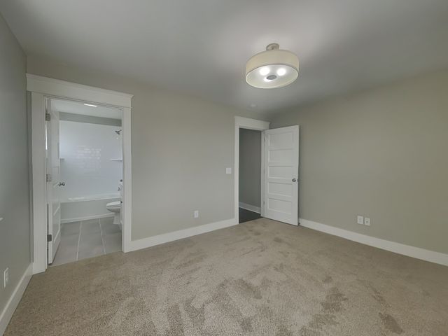 6817 Charlotte Pike Apt 1, Nashville, TN 37209