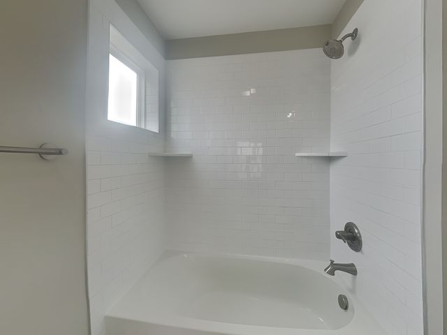 6817 Charlotte Pike Apt 1, Nashville, TN 37209