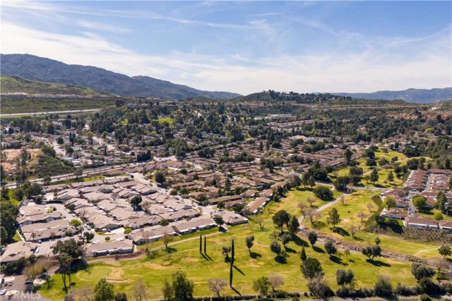 26807 Circle Of The Oaks, Newhall, CA 91321