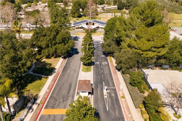 26807 Circle Of The Oaks, Newhall, CA 91321