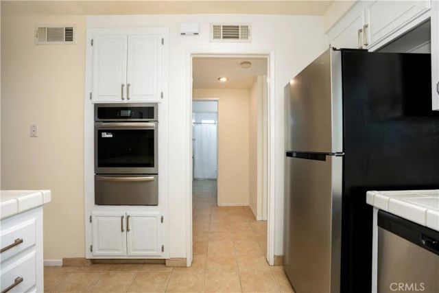 26807 Circle Of The Oaks, Newhall, CA 91321