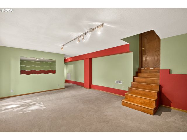 1435 Sw 178TH Ave, Beaverton, OR 97003