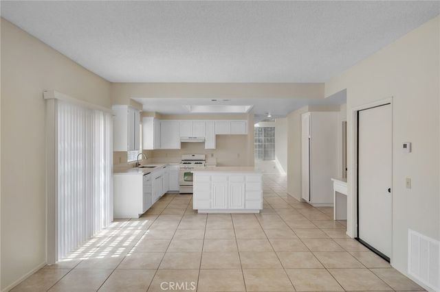 12442 Softwind Drive, Victorville, CA 92395