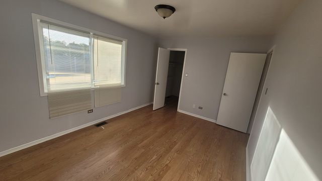 6084 Fremont Drive 6084, Hanover Park, IL 60133