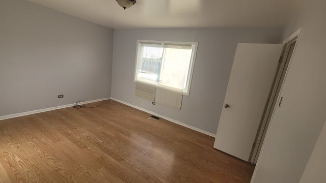 6084 Fremont Drive 6084, Hanover Park, IL 60133