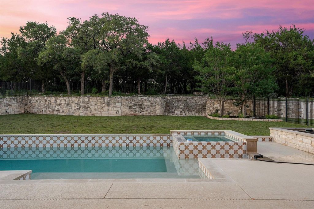 6300 Bernia DR, Austin, TX 78739