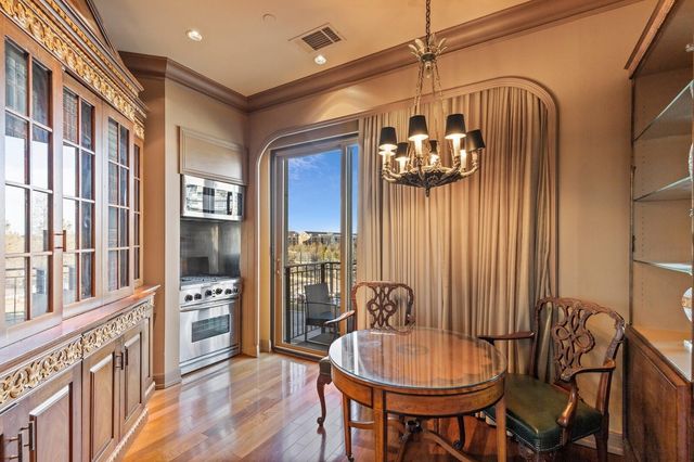 5320 E Mockingbird Lane L302, Dallas, TX 75206