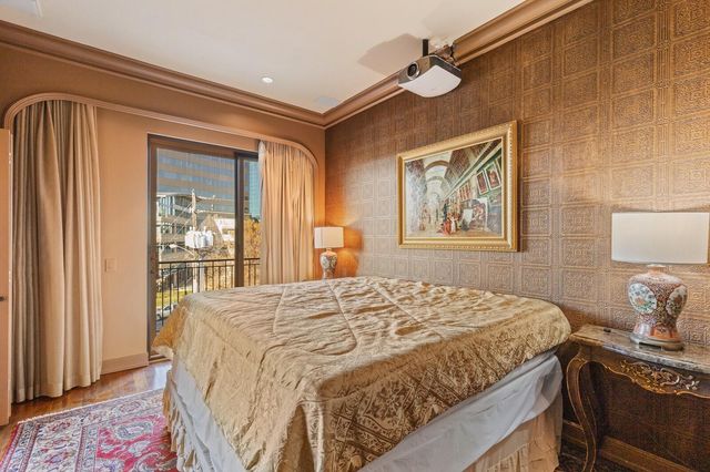 5320 E Mockingbird Lane L302, Dallas, TX 75206