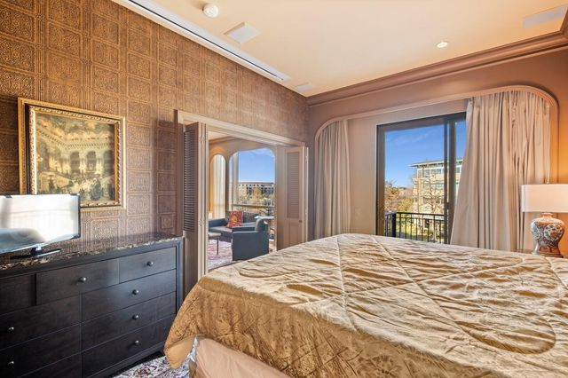 5320 E Mockingbird Lane L302, Dallas, TX 75206