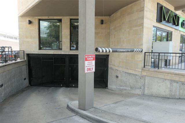 5320 E Mockingbird Lane L302, Dallas, TX 75206