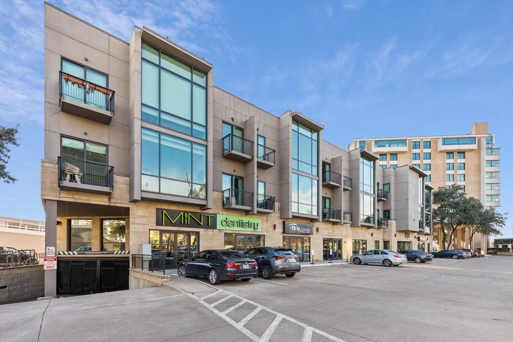 5320 E Mockingbird Lane L302, Dallas, TX 75206