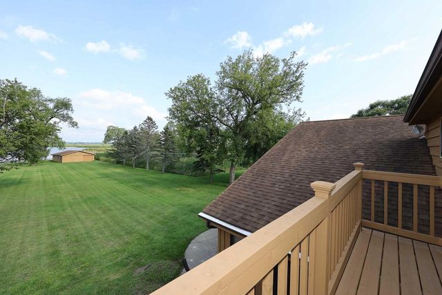 W166S8374 Kurtze LANE, Muskego, WI 53150