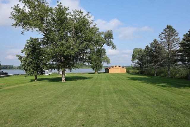 W166S8374 Kurtze LANE, Muskego, WI 53150