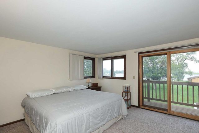 W166S8374 Kurtze LANE, Muskego, WI 53150