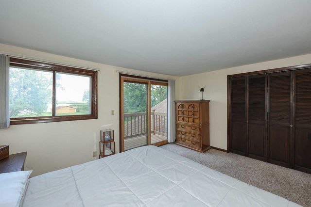 W166S8374 Kurtze LANE, Muskego, WI 53150