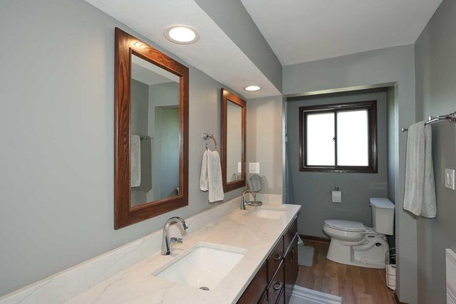 W166S8374 Kurtze LANE, Muskego, WI 53150
