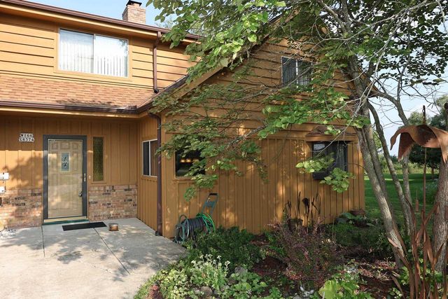 W166S8374 Kurtze LANE, Muskego, WI 53150