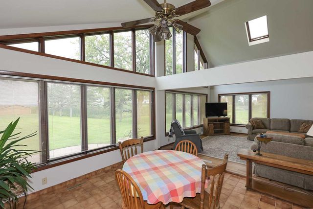 W166S8374 Kurtze LANE, Muskego, WI 53150
