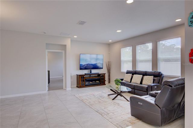 2591 CEDAR SHAKE COURT, Oviedo, FL 32765