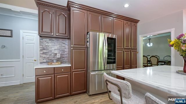 26 Stonehedge Drive, Hardyston, NJ 07460