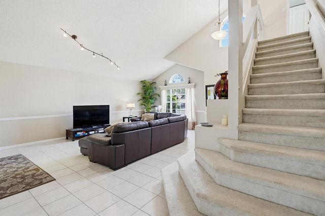 15182 Oak Chase Court, Wellington, FL 33414