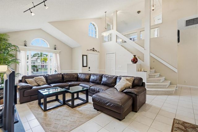 15182 Oak Chase Court, Wellington, FL 33414