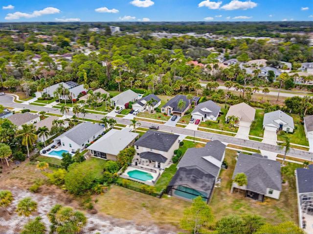 15182 Oak Chase Court, Wellington, FL 33414