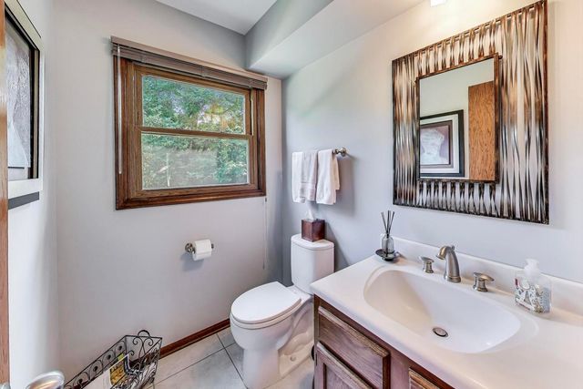 645 Ridge Road, Highland Park, IL 60035