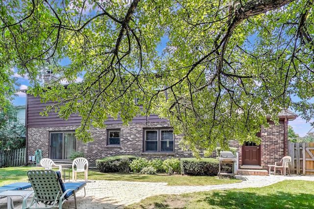 645 Ridge Road, Highland Park, IL 60035