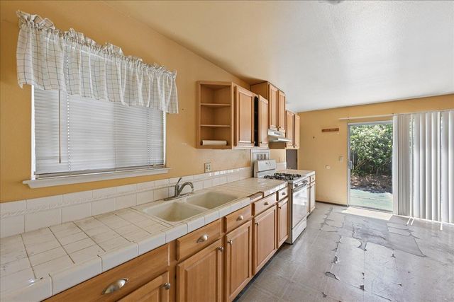 4908 Ruger Ct, Sacramento, CA 95842