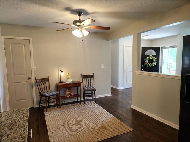 3219 S Vest Avenue, Independence, MO 64055
