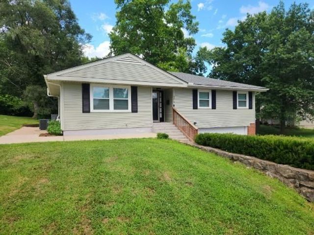 3219 S Vest Avenue, Independence, MO 64055