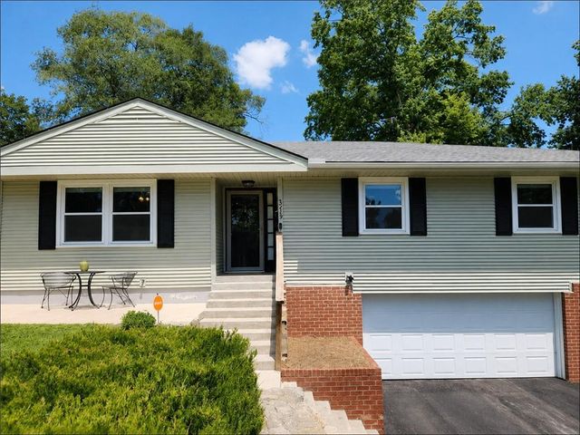 3219 S Vest Avenue, Independence, MO 64055
