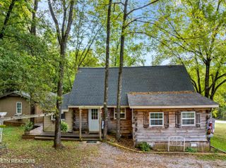 557 High Country Rd, Cosby, TN 37722