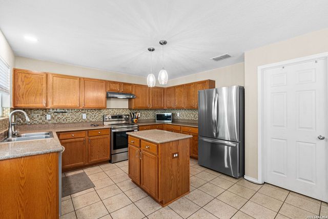 11619 Greenwood Oak, San Antonio, TX 78254