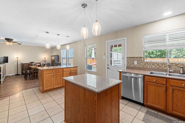 11619 Greenwood Oak, San Antonio, TX 78254