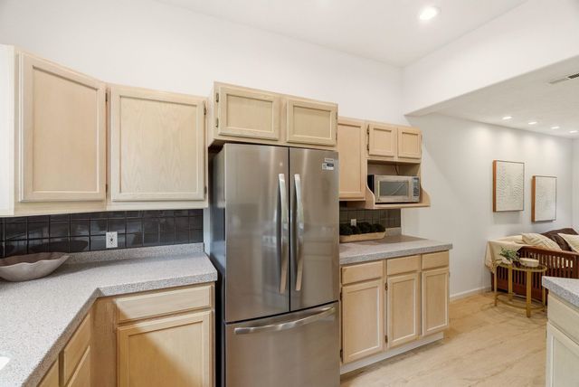 639 N Riverpoint Blvd, Spokane, WA 99202