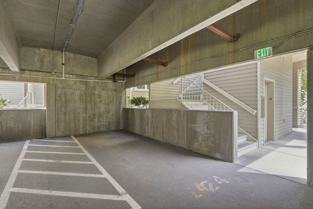 639 N Riverpoint Blvd, Spokane, WA 99202