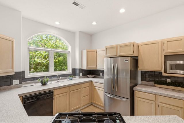 639 N Riverpoint Blvd, Spokane, WA 99202