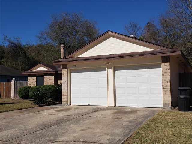 7707 Bluejay Twin Circle, Humble, TX 77396