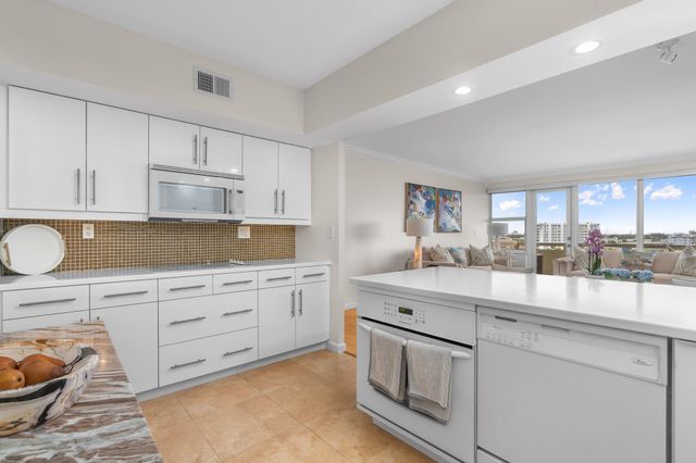 3200 NE 36th Street 806, Fort Lauderdale, FL 33308