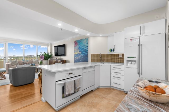 3200 NE 36th Street 806, Fort Lauderdale, FL 33308