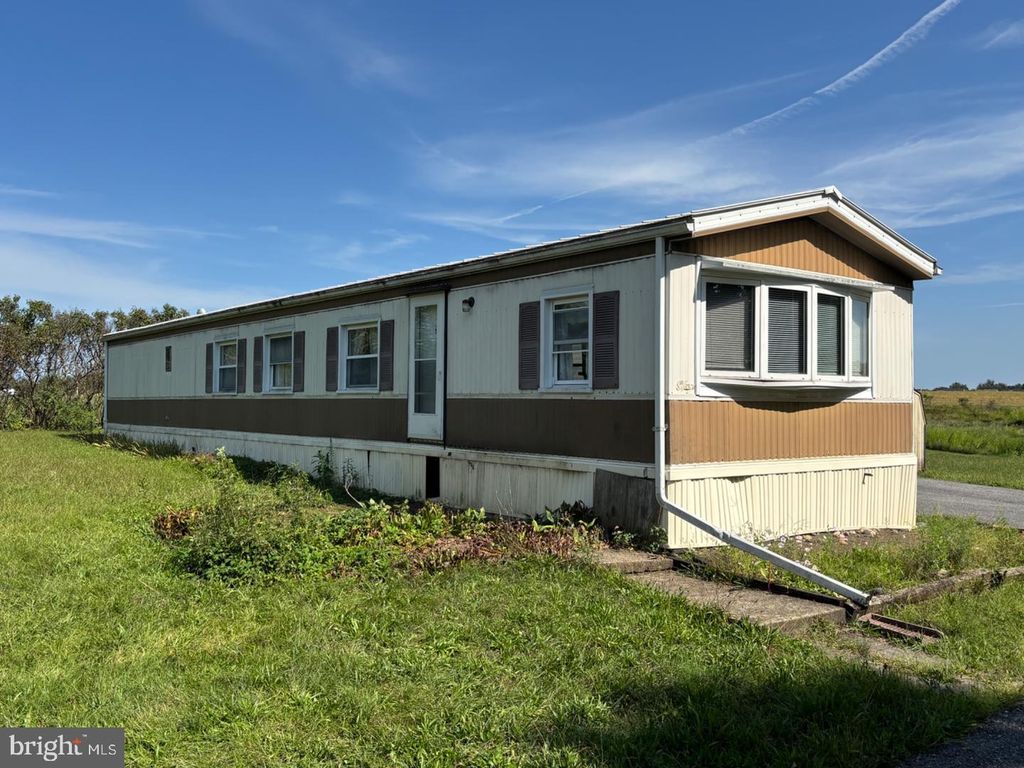 Image 1 of property listing at 340 CORNMAN RD, Carlisle, PA 17013