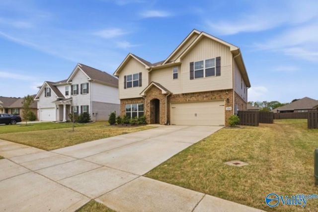 104 Holly Grove Lane, Harvest, AL 35749