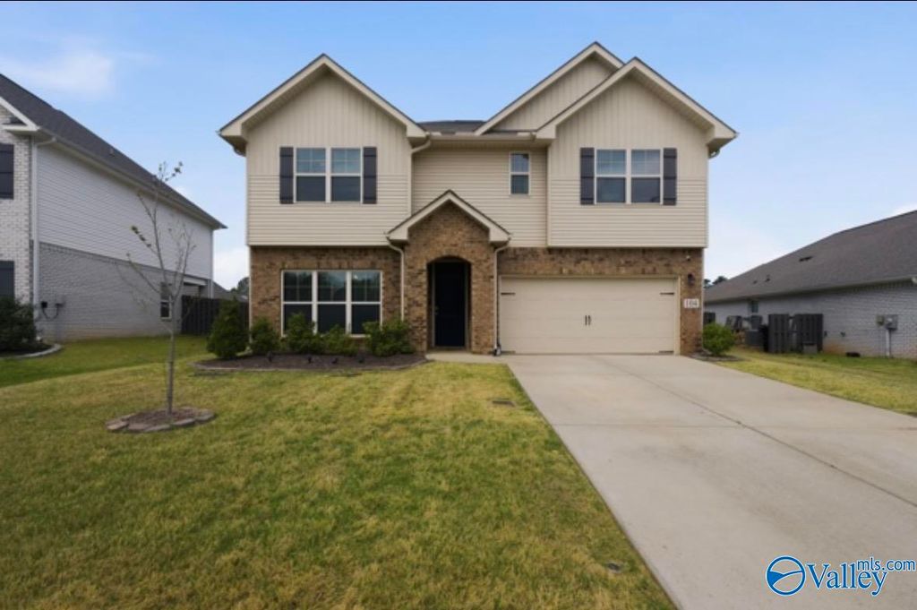 104 Holly Grove Lane, Harvest, AL 35749
