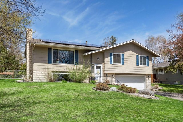 8116 28th Avenue N, New Hope, MN 55427