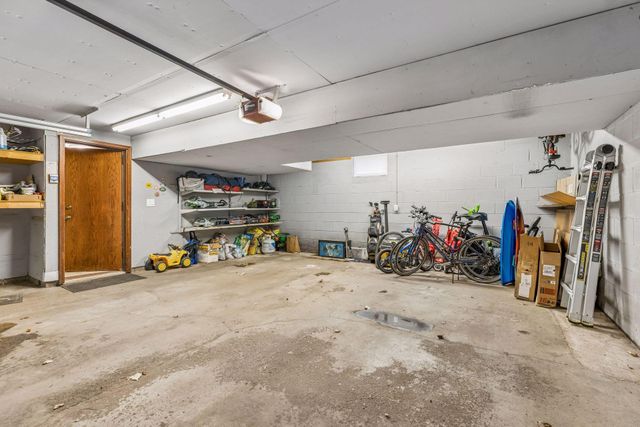 8116 28th Avenue N, New Hope, MN 55427