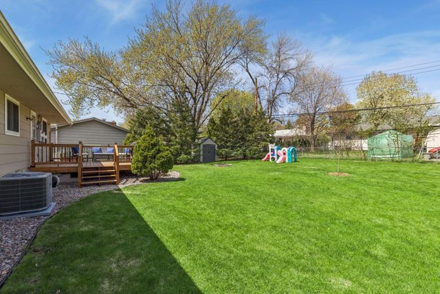 8116 28th Avenue N, New Hope, MN 55427