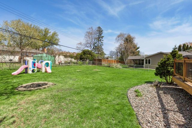 8116 28th Avenue N, New Hope, MN 55427