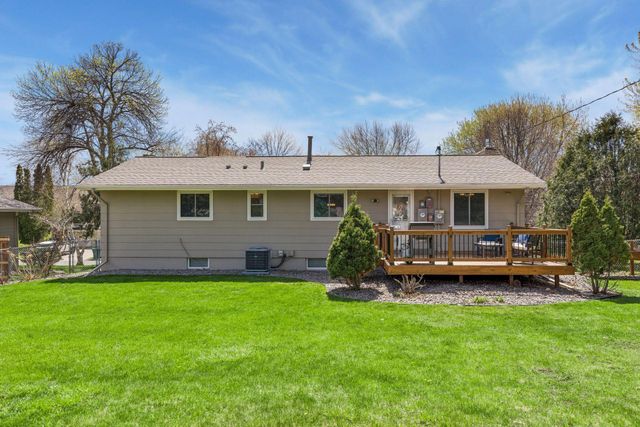 8116 28th Avenue N, New Hope, MN 55427